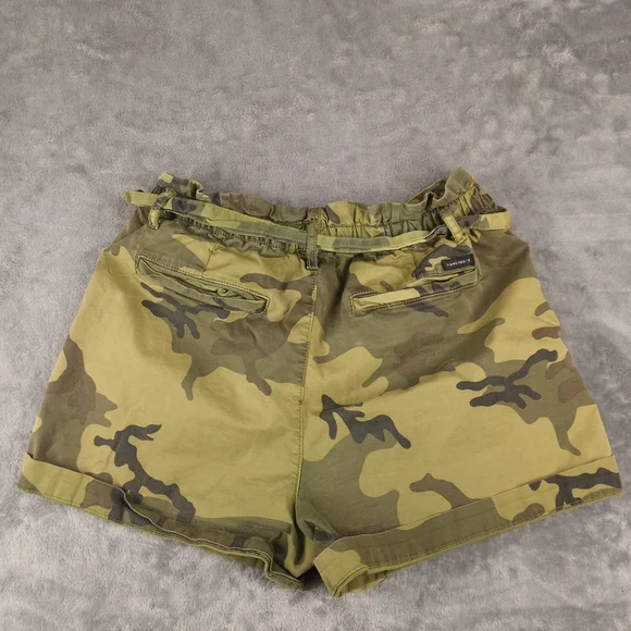 Sanctuary Standard Surplus Camo Utility Shorts Size 29 Green Military - Picture 5 of 16